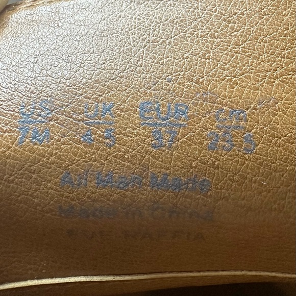 Zodiac Eve Slingback Flats - Picture 4 of 10